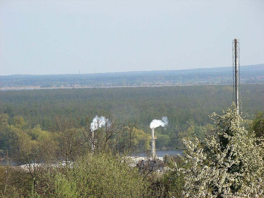 Widok i na Odrę i jezioro Dąbie z ul. Warszawskiej. 4