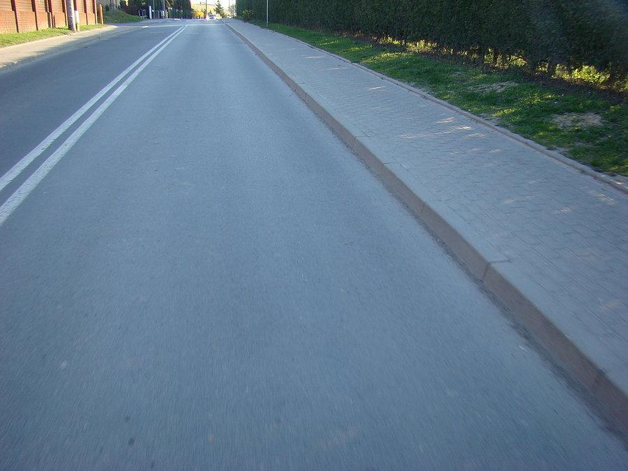 Nareszcie można pogonić , piekny równy asfalt