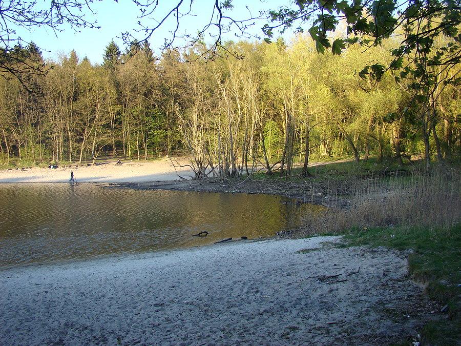 Jeszcze tylko smutny widok wysychajacago jeziorka Goplana