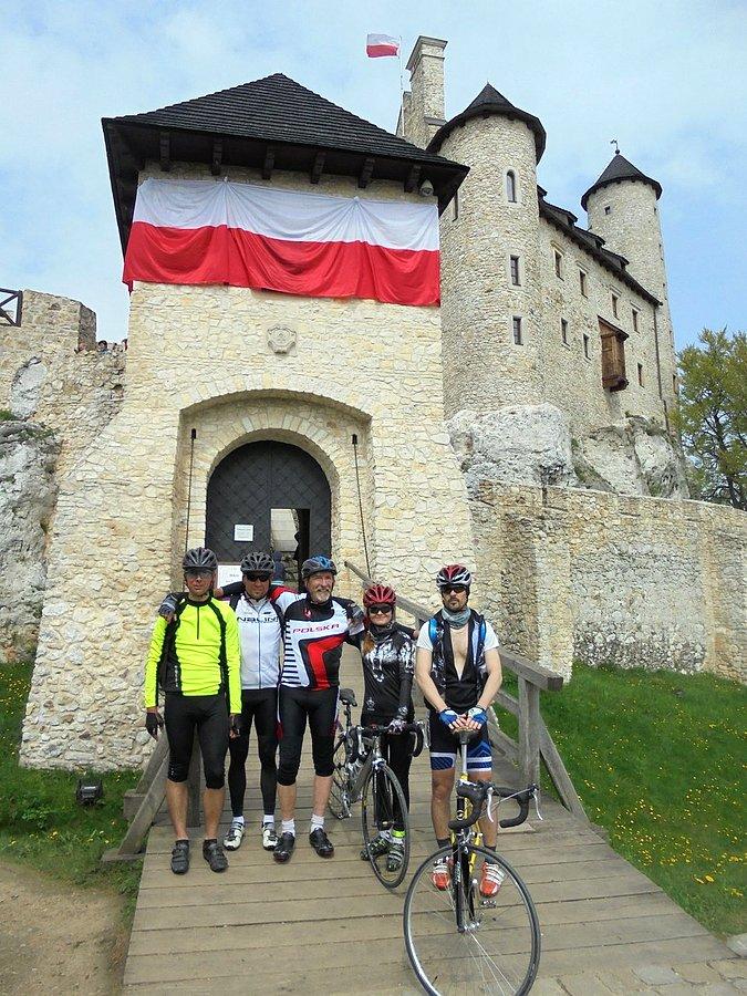 Grupowo pod zamkiem