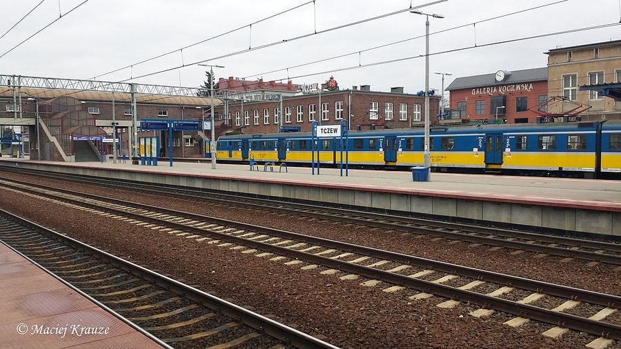 Czekam na pociąg do Elbląga