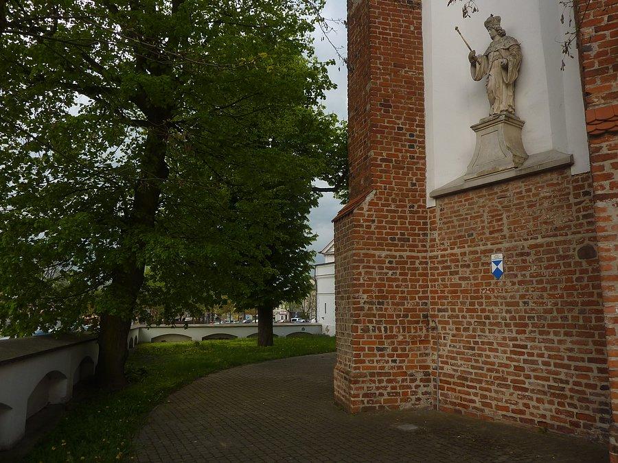 Szesnastowieczny kościół w Tarczynie