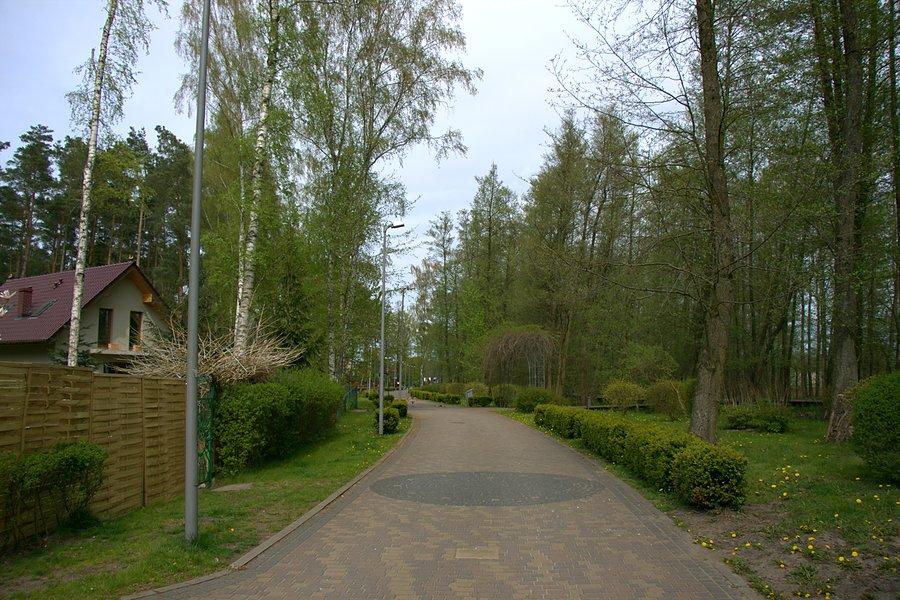 Promenadą wzdłuż plaży