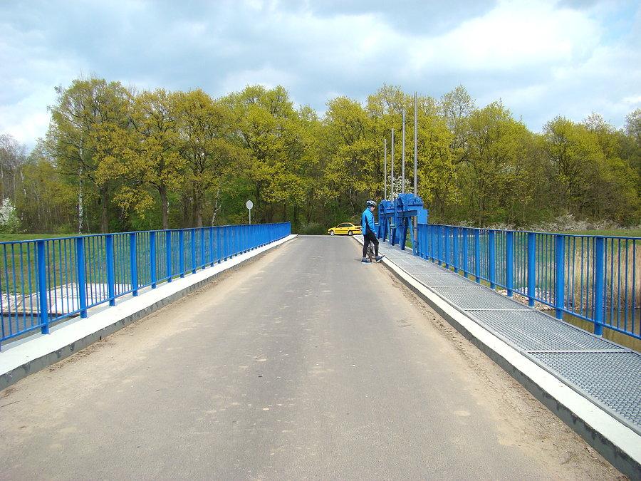 Most na Baryczy między Żabinem a Niechlowem