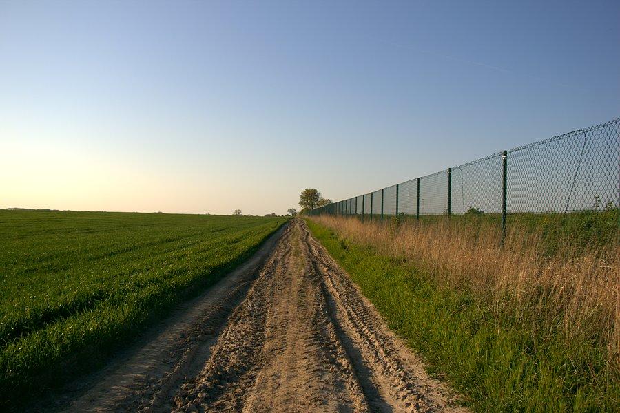 Droga przy Cargoteku do Skalina nie jest najlepsza :)