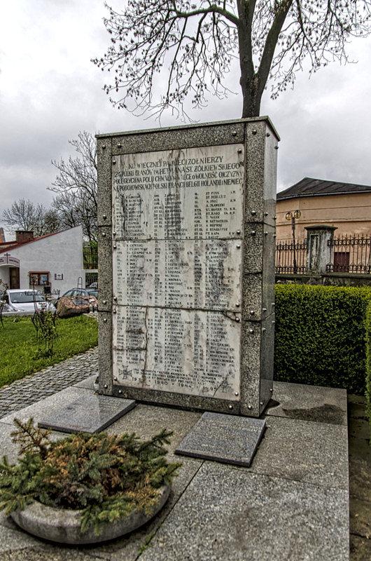 Ku wiecznej pamięci żołnierzy 24 pułku Ułanów