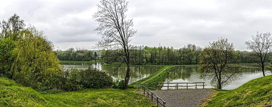 Widok na stawy w Strózy