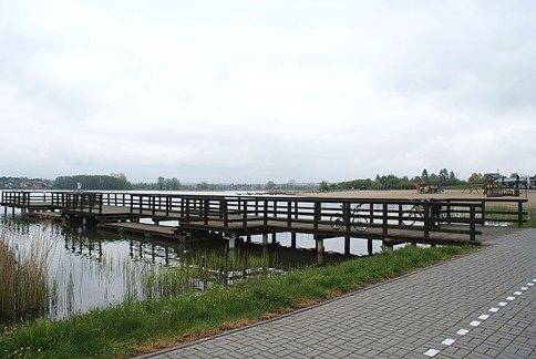 Molo nad Zalewem Kraśnickim