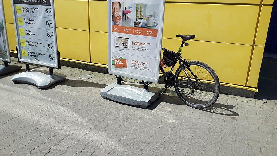 "Stojak" rowerowy pod Ikea