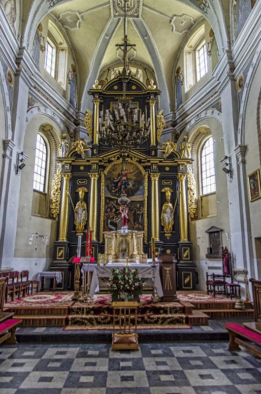 Wewnątrz kościoła św. Stanisława w Modliborzycach