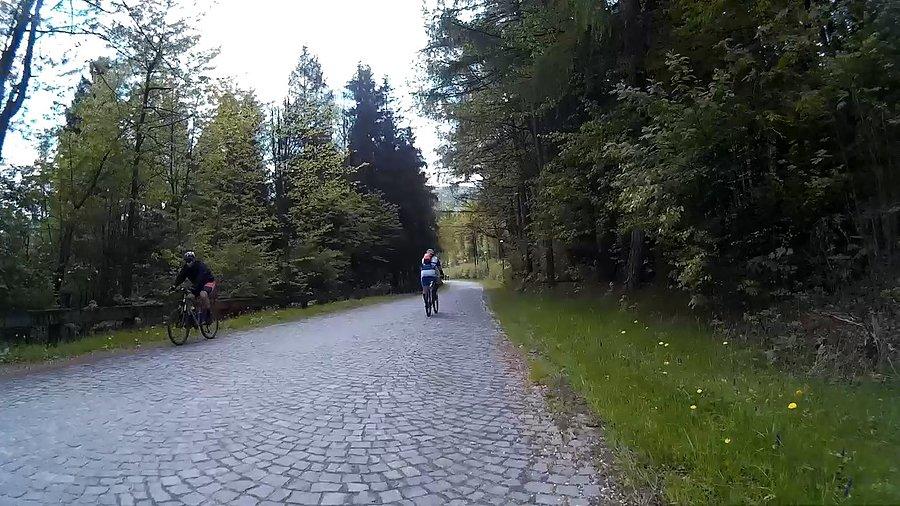 Kocham zjazdy po bruku