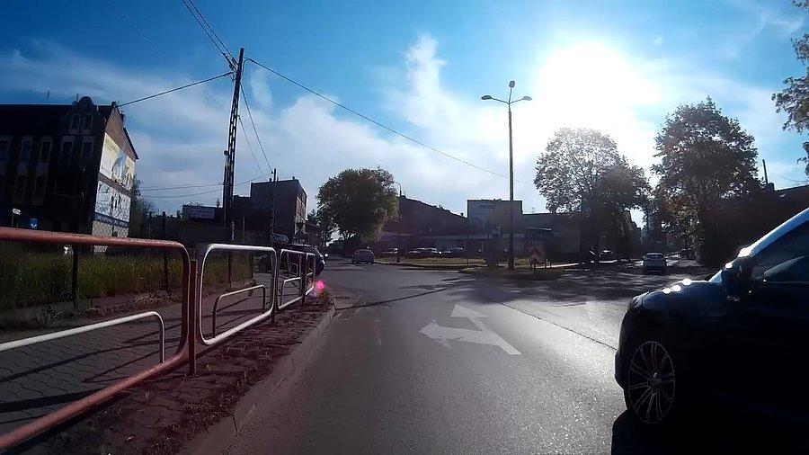 Ktoś wyłania mi się z prawej strony