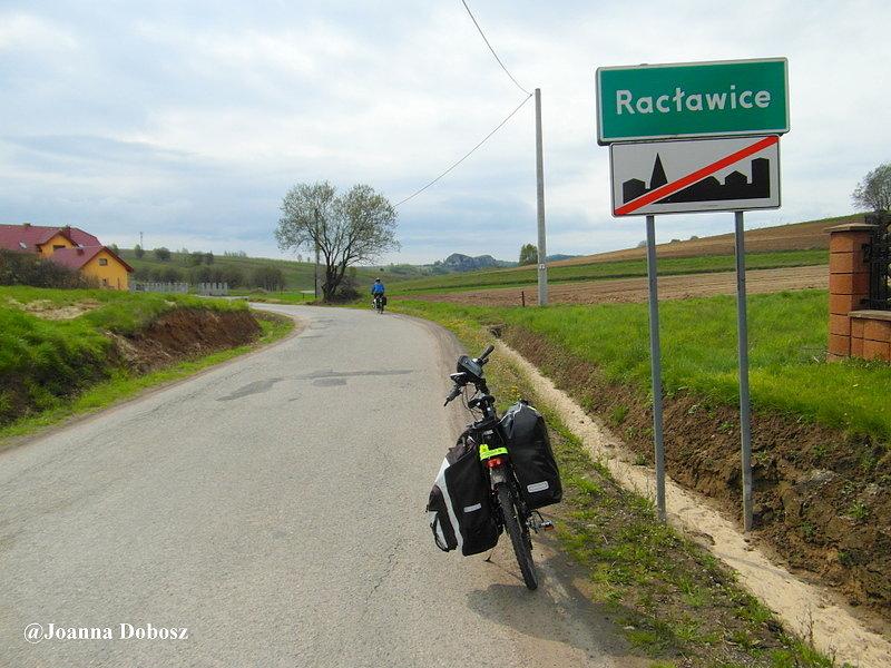 Dojechaliśmy do Racławic - Szlakiem Orlich Gniazd