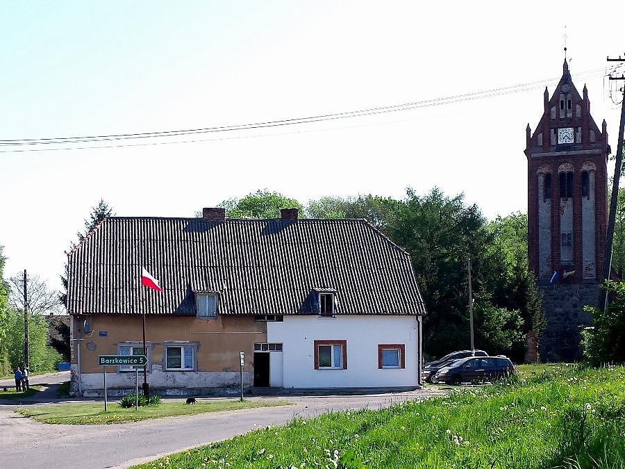 Krzyżówka w Pęzinie