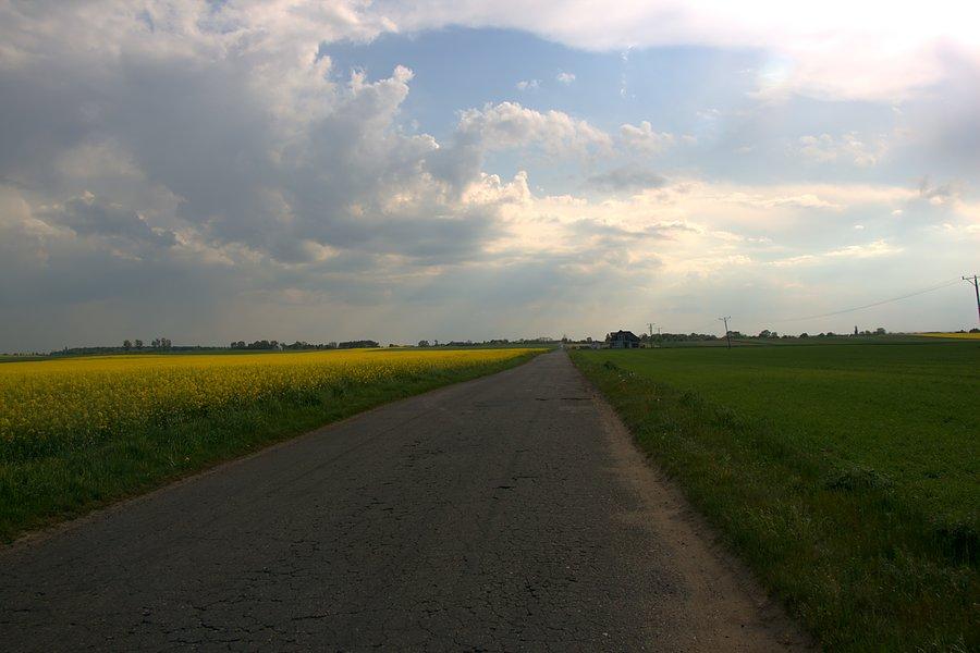 Z Żarowa pod górkę