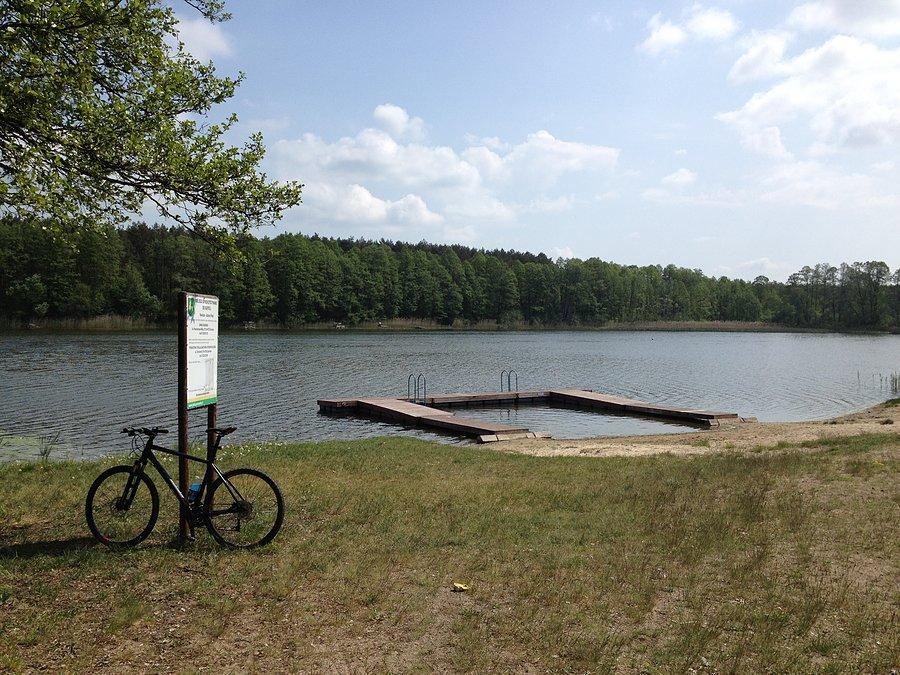 Jezioro Piast w Kwiejcach