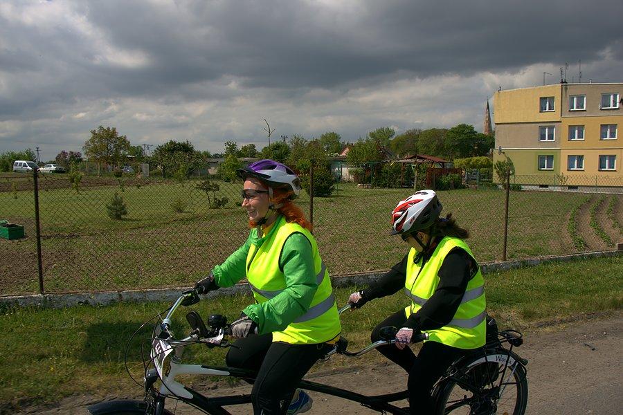 Grażyna i Kasia na trasie maratonu