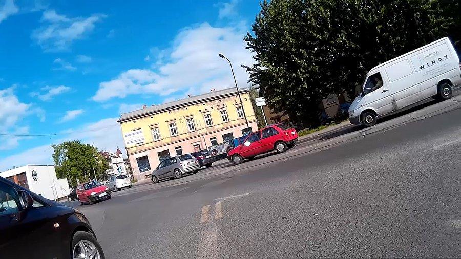 Za Zabrskiej jakiś sajgon