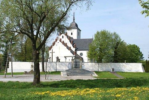 Kościół we Włostowie z XIII/XIVw