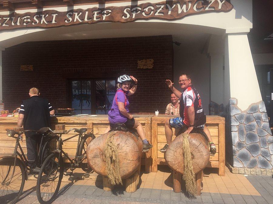 Na konikach