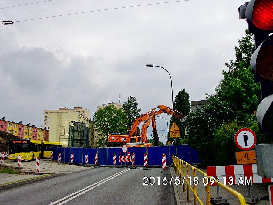 Rozbiórka mostu kolei piaskowej w ciągu ulicy Stefana Batorego w Chorzowie Batorym