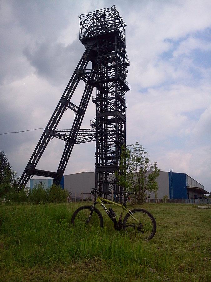 Petrvald wieża wyciągowa kopalni Fucik