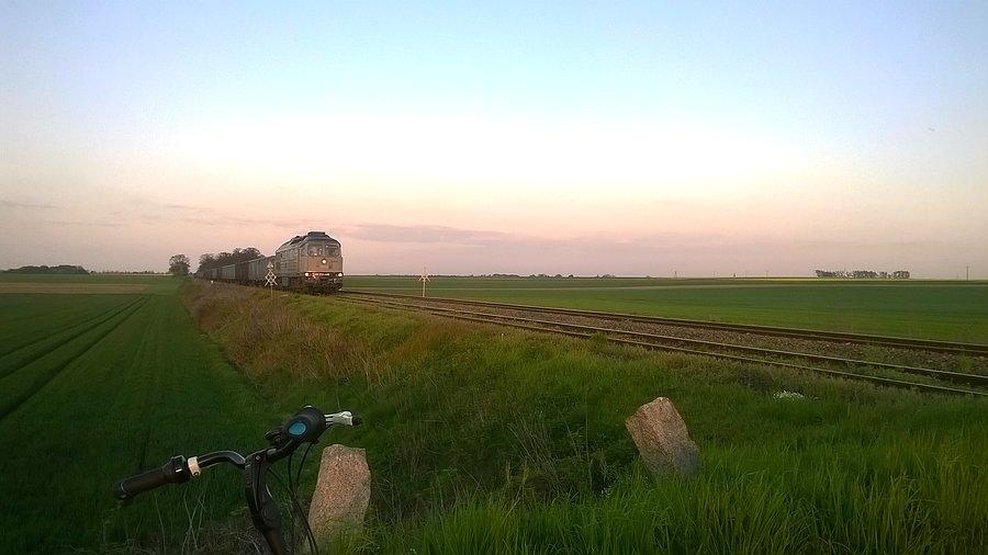 Towarowy w stronę Głogówka
