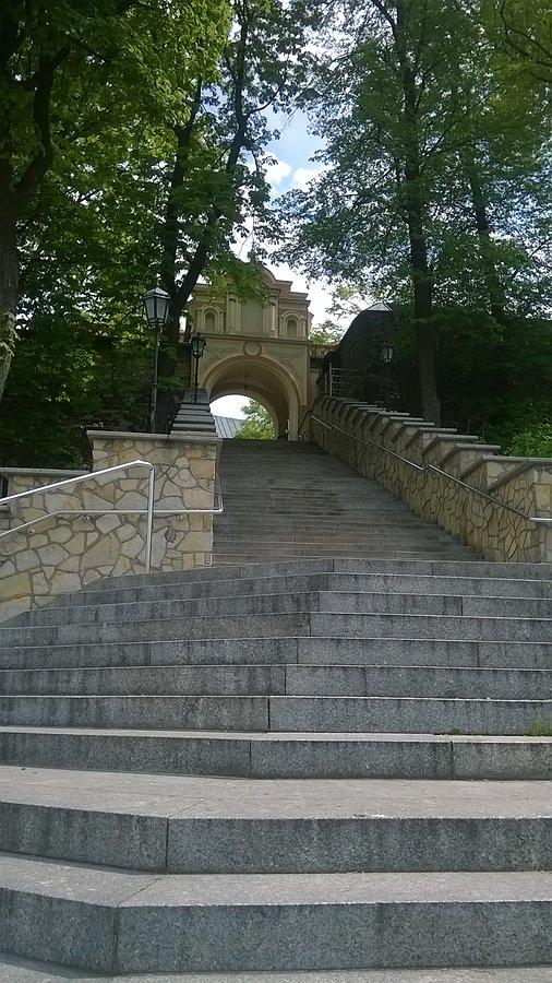 Schody do kościoła