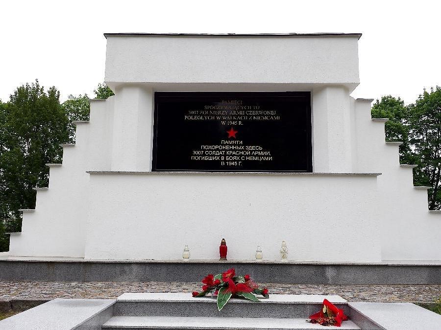 Cmentarz żołnierzy Armii Radzieckiej w Choszcznie