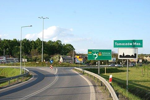 Rondo na DK48 i DW713, w granicach miasta