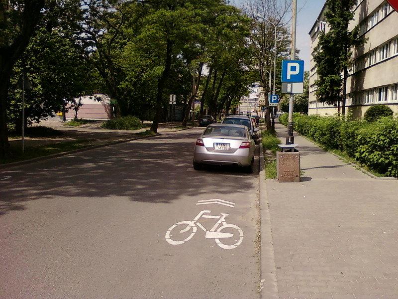Sierżanty na ul. Długosza