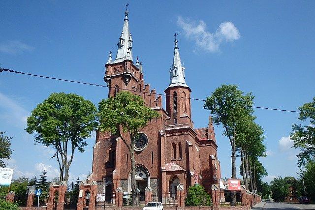 Neogotycki kościół p.w. św. Jakuba w Chełmicy