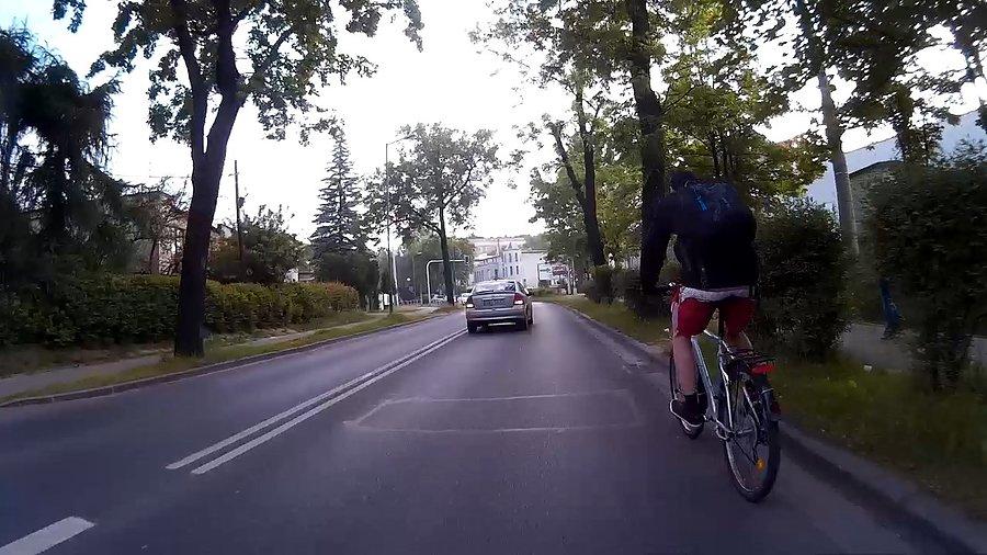 Rowerzysta :) i to już na starcie