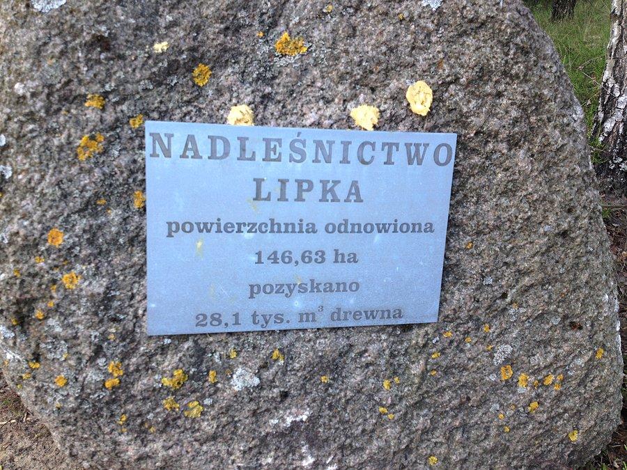I zbliżenie na tabliczkę
