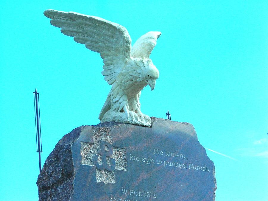 Pomnik w Bełżycach