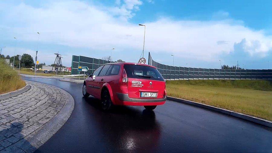 Chwilę wcześniej wymusił pierwszeństwo... oczywiście z Mikołowa