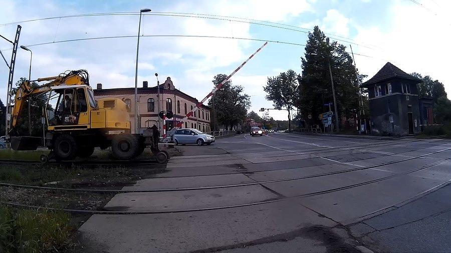 Przejazd kolejowy na Wirku