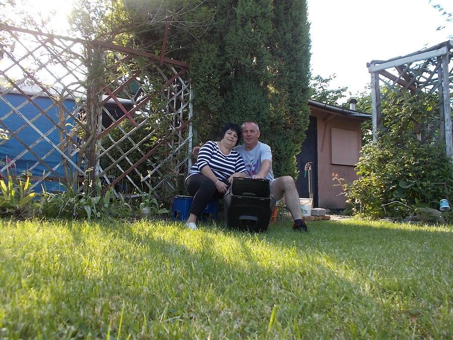 Dzieciaki na działce u Kristal