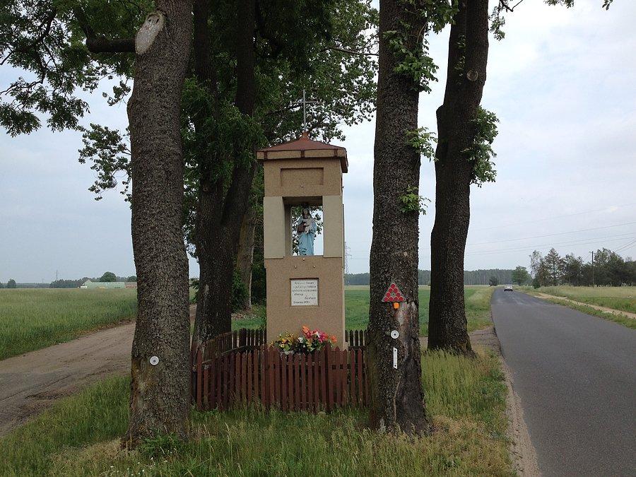 Kapliczka na trasie Drawsko - Pęckowo