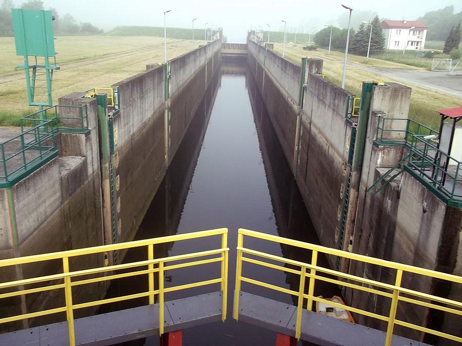 Śluza na kanale Dwory