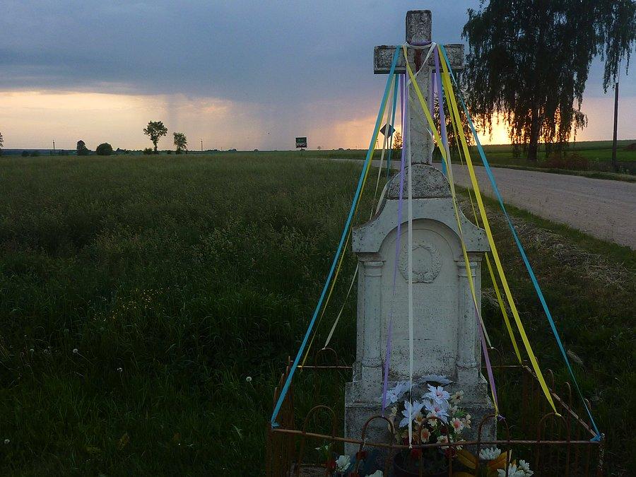 Podlaskie kapliczki i przechodzące burze