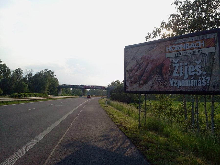Na rychlostní komunikaci