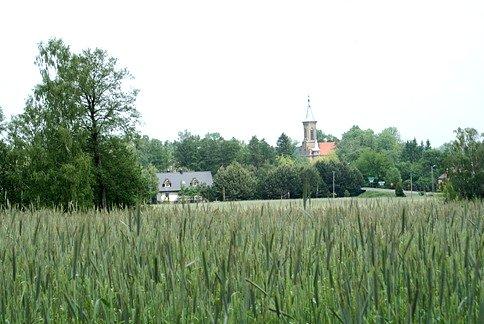 Neogotycki kościół pw. św. Piotra i Pawła - Dąbrowa nad Czarną