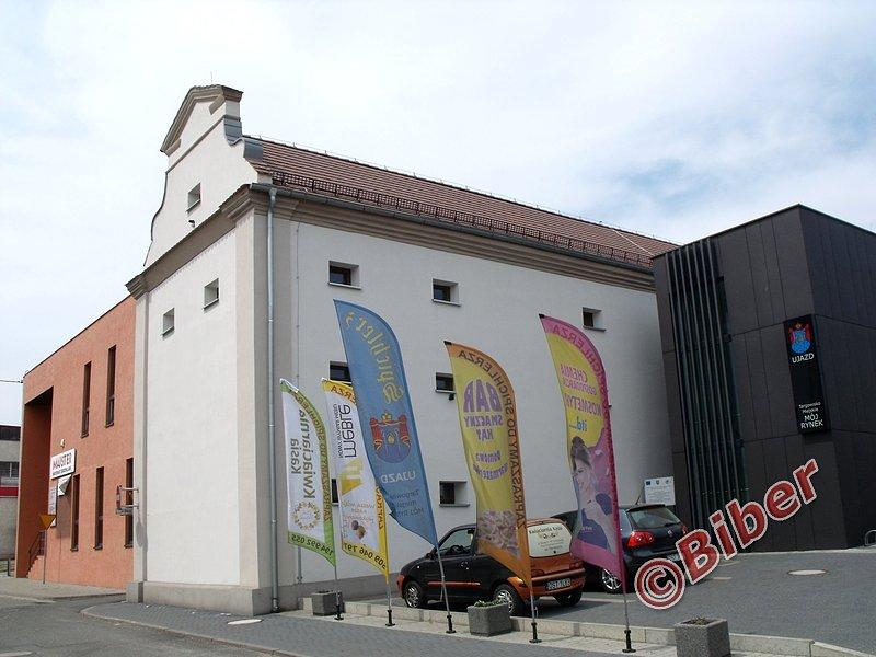 Spichlerz, a dziś targ