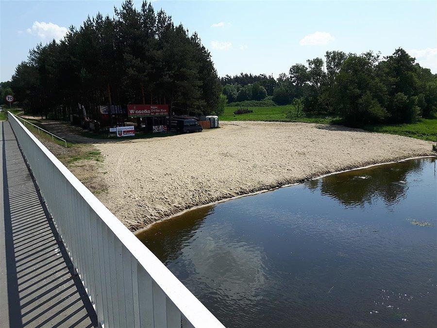 Tegoroczna refulacja - nowa plaża nad Wkrą