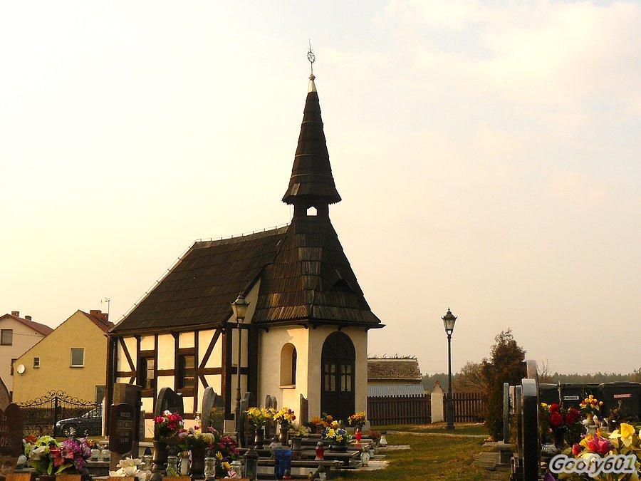 Cmentarna kapliczka