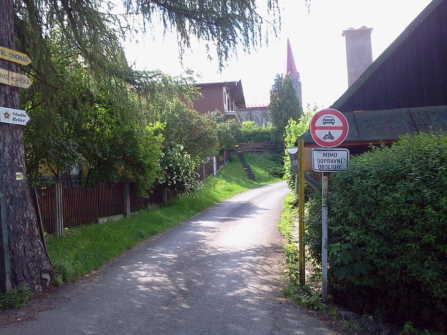 Komorna Lhotka