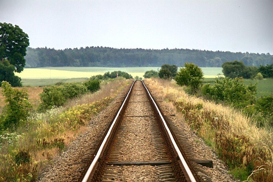 Kolejny raz tą samą linię kolejową mijam :)