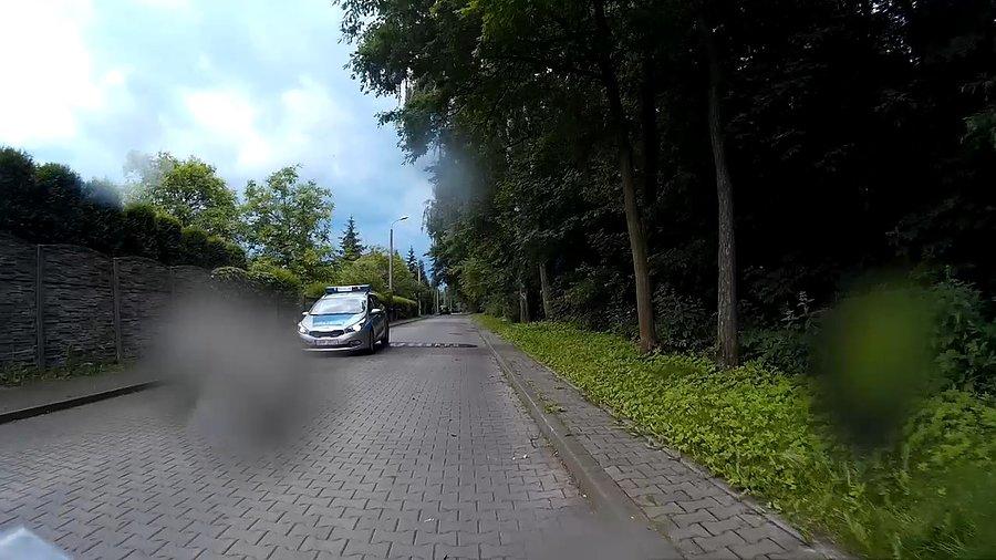 Policja w tym miejscu?