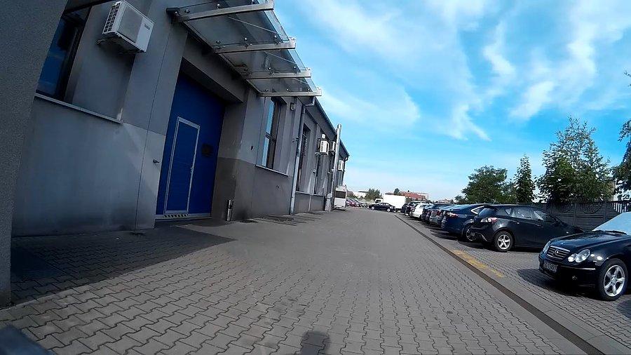 Już na parkingu firmowym